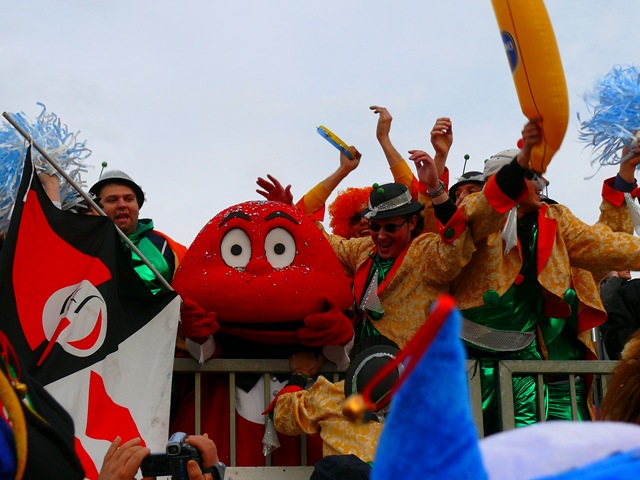 Il Gabibbo con la Burlamacca Il Gabibbo con la Burlamacca